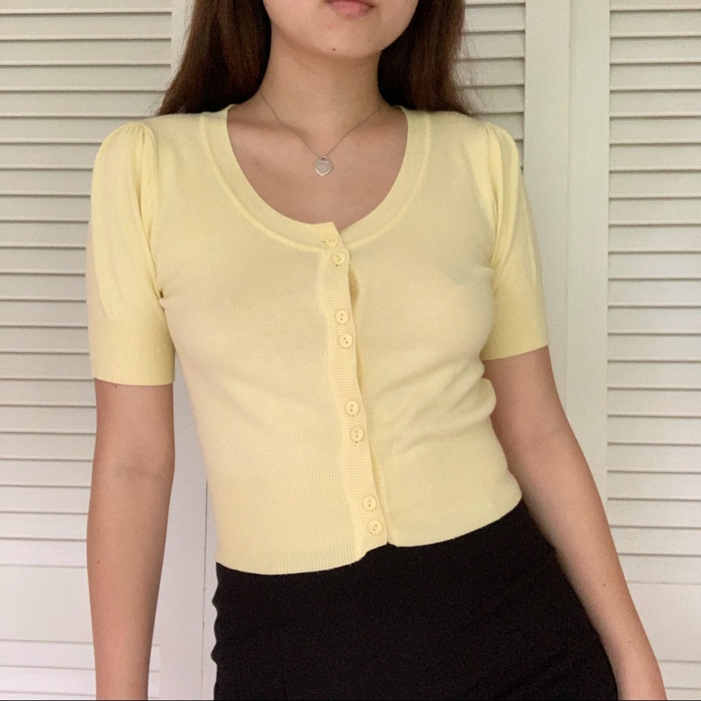 Vintage pastel yellow cropped cardigan